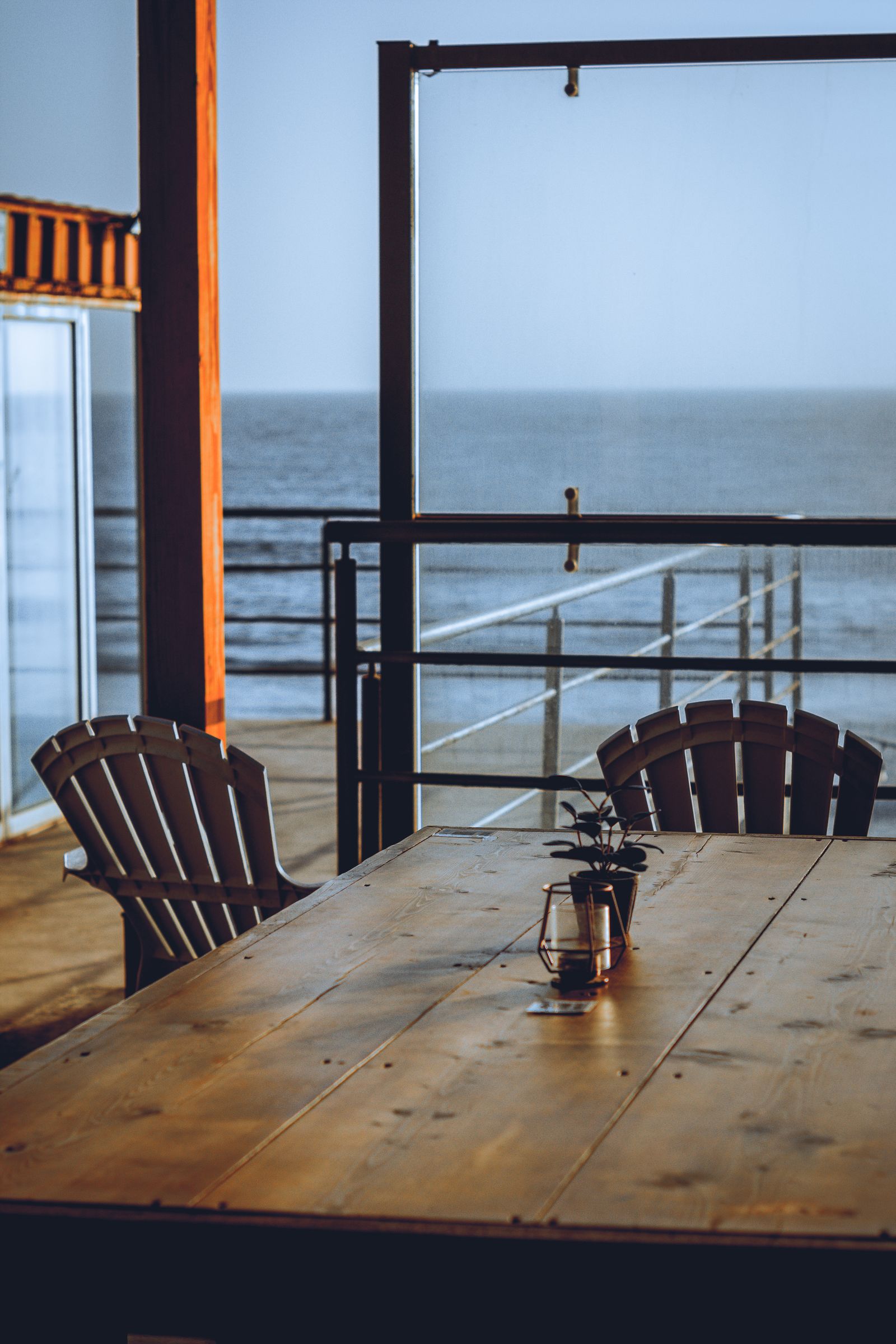 Galerie face au fleuve